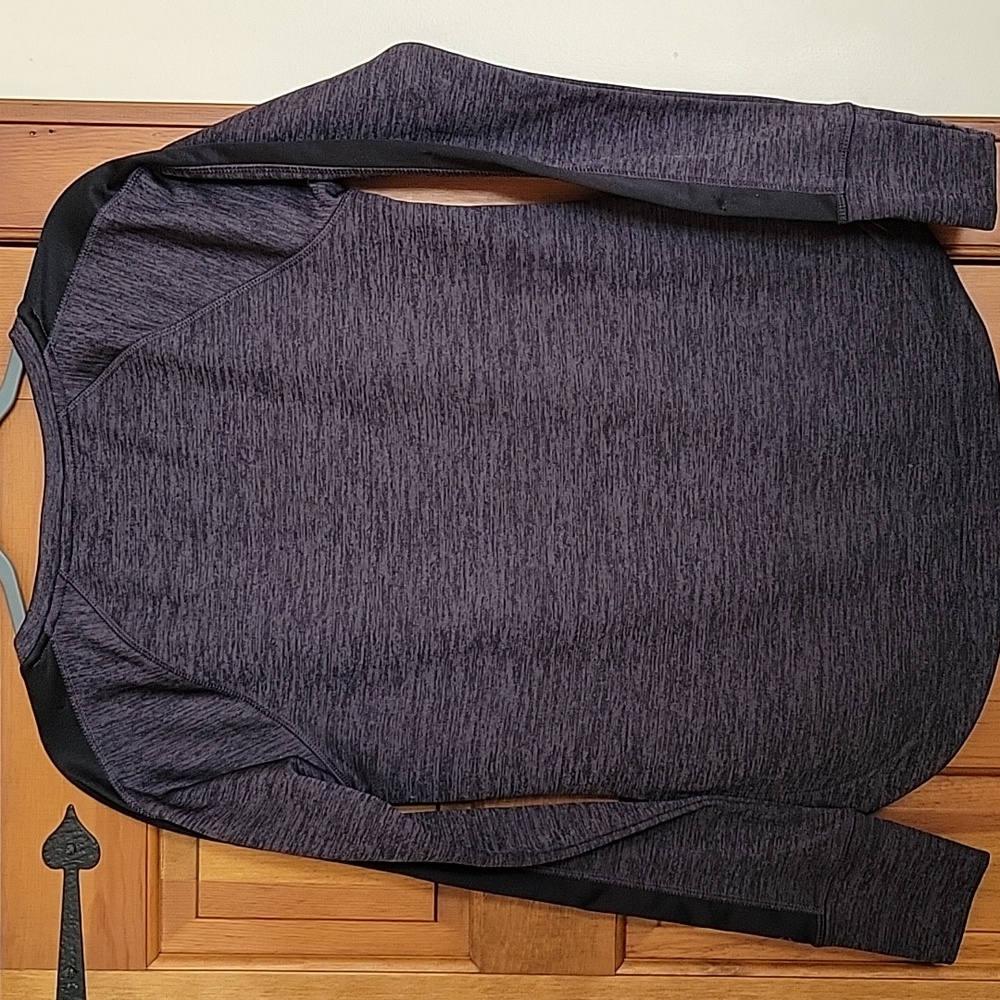 CHAMPION FLEECE LINED Long Sleeve Athletic Top - Picture 2 of 5